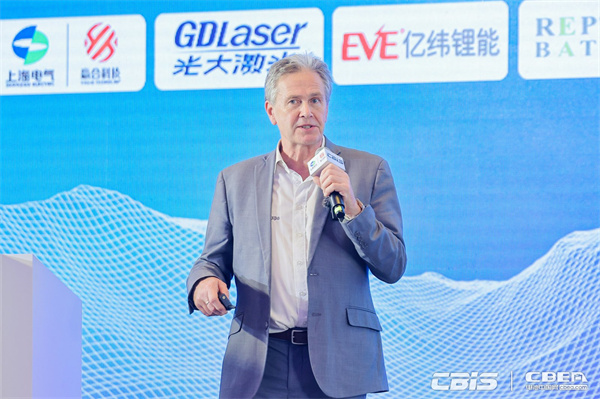 德國飛頁公司CEO威利·塔克：《調(diào)整時(shí)期的電動航空前景展望》